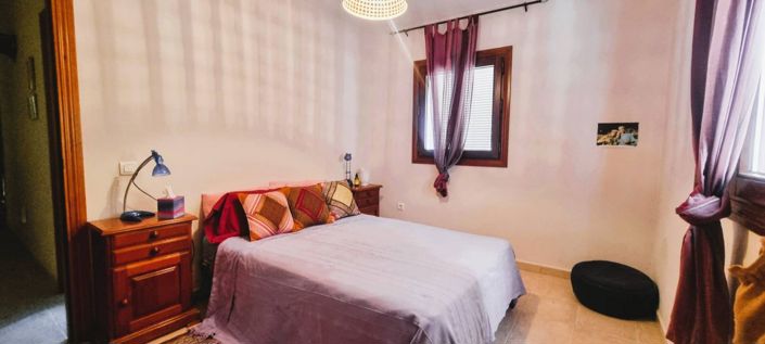 Image No.7-4 Bed Townhouse for sale