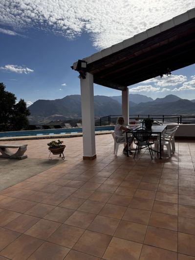 Image No.45-4 Bed Property for sale