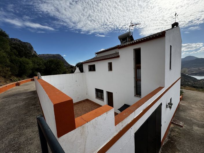 Image No.46-4 Bed Property for sale