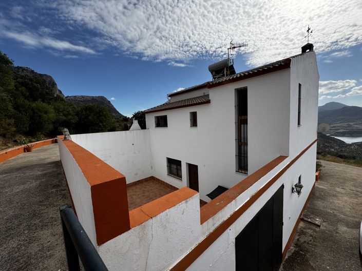 Image No.47-4 Bed Property for sale