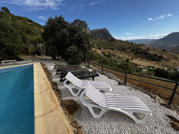 Image No.54-4 Bed Property for sale