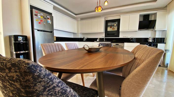 Image No.11-4 Bed Villa / Detached for sale