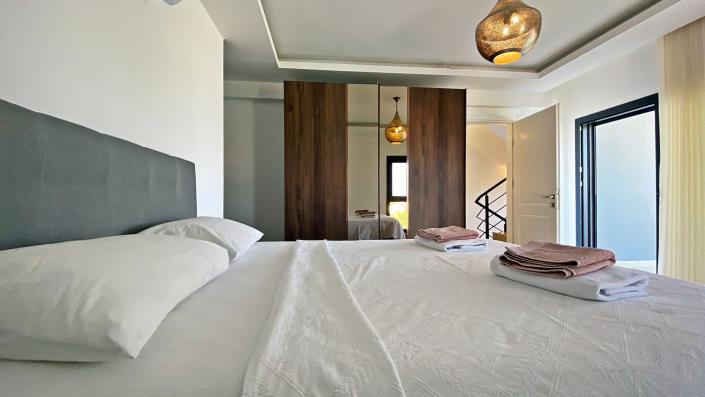 Image No.7-4 Bed Villa / Detached for sale