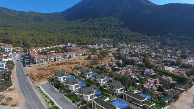 b1ca7dff-8684-445c-84ee-8f0f690eedd0