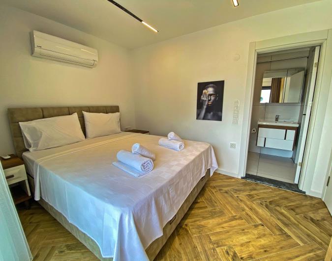 Image No.20-4 Bed Villa / Detached for sale