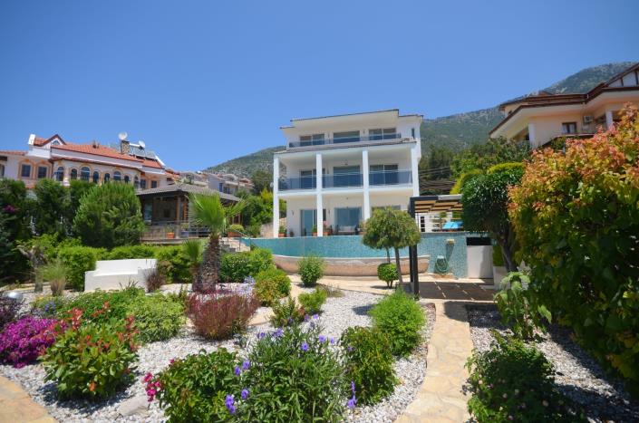 Image No.2-4 Bed Villa / Detached for sale