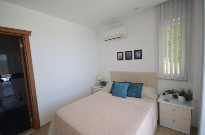 Image No.18-4 Bed Villa / Detached for sale