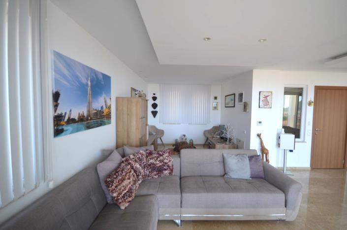 Image No.25-4 Bed Villa / Detached for sale