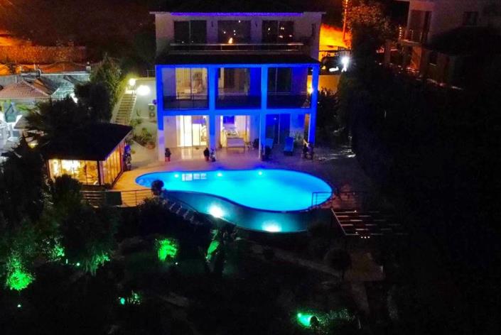 Image No.51-4 Bed Villa / Detached for sale