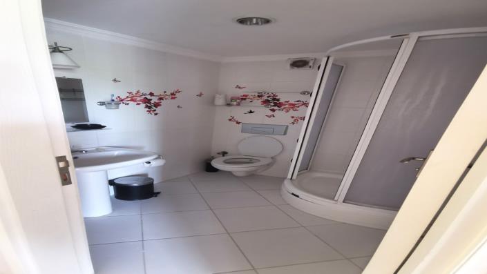 Image No.10-4 Bed Apartment for sale