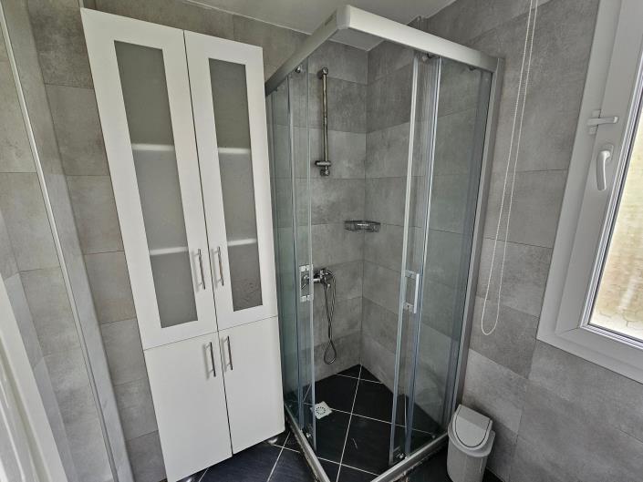 Image No.28-2 Bed Apartment for sale