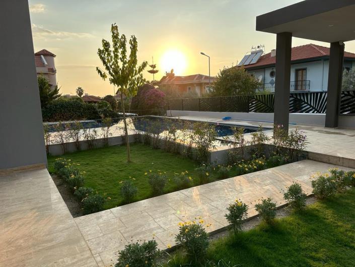 Image No.6-5 Bed House/Villa for sale