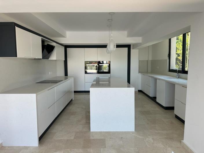 Image No.12-5 Bed House/Villa for sale