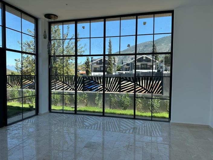 Image No.14-5 Bed House/Villa for sale