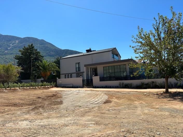 Image No.15-5 Bed House/Villa for sale