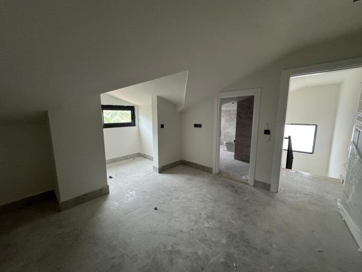 Image No.21-4 Bed Villa for sale