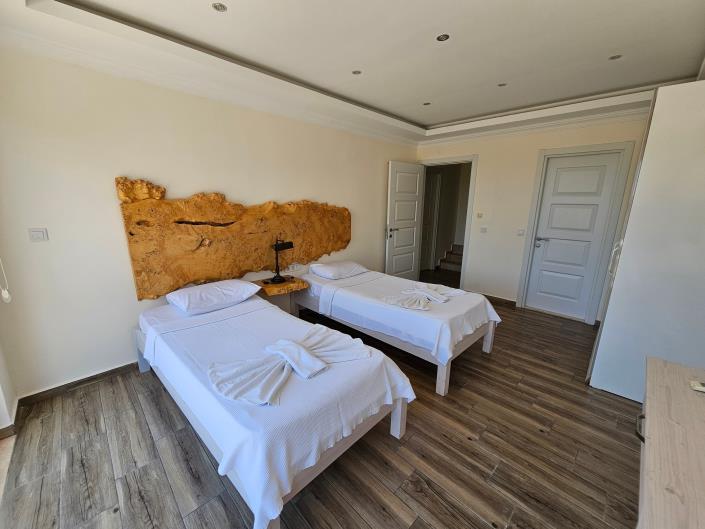 Image No.36-4 Bed House/Villa for sale