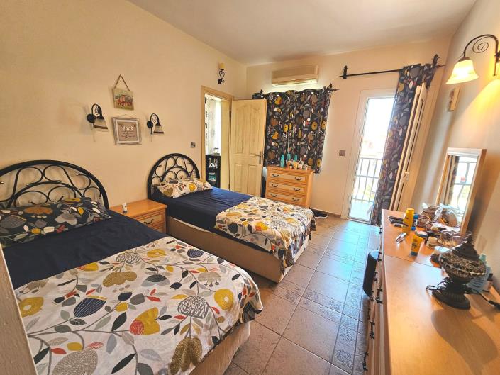 Image No.19-2 Bed Apartment for sale