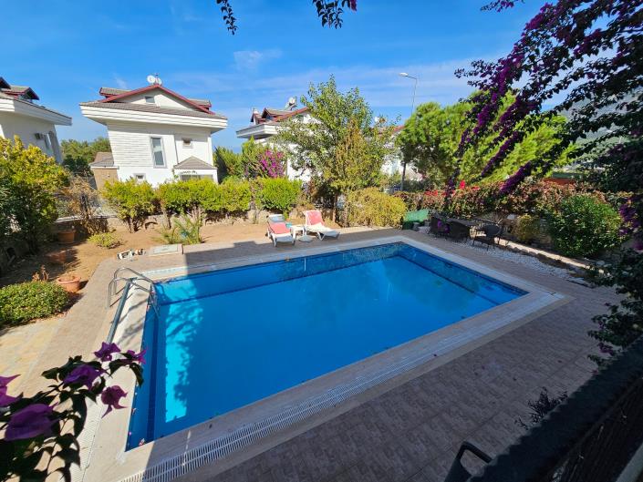 Image No.2-4 Bed Villa / Detached for sale