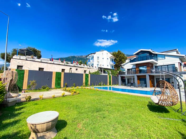 Image No.30-4 Bed Villa / Detached for sale