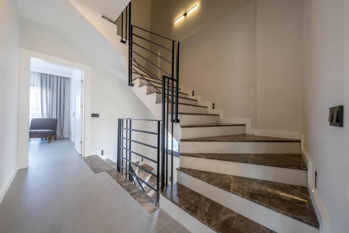 Image No.20-4 Bed House/Villa for sale