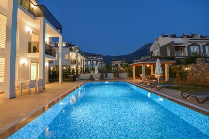 Image No.12-4 Bed Villa / Detached for sale