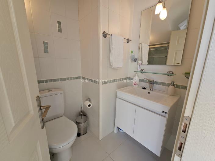 Image No.39-3 Bed Apartment for sale