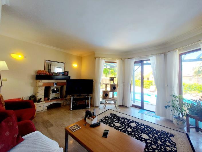 Image No.11-3 Bed Villa / Detached for sale