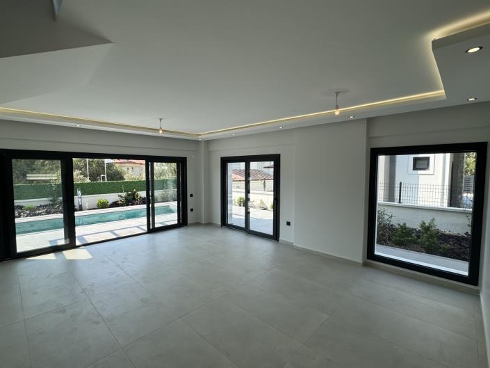 Image No.9-Maison / Villa de 4 chambres à vendre à Hisaronu