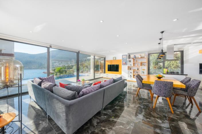 Image No.5-5 Bed Villa / Detached for sale