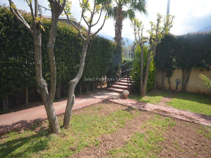 Image No.12-4 Bed Apartment for sale