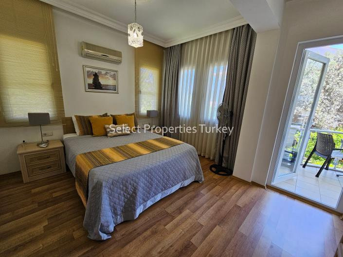 Image No.21-3 Bed Apartment for sale