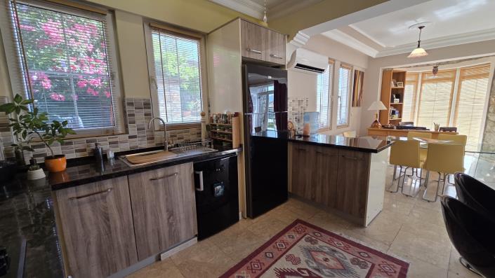 Image No.28-3 Bed Villa for sale