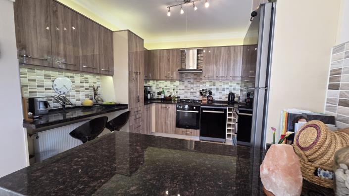 Image No.31-3 Bed Villa for sale