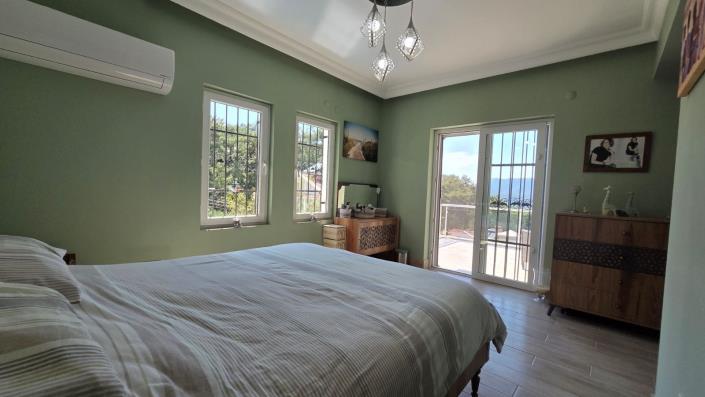 Image No.24-5 Bed Villa for sale