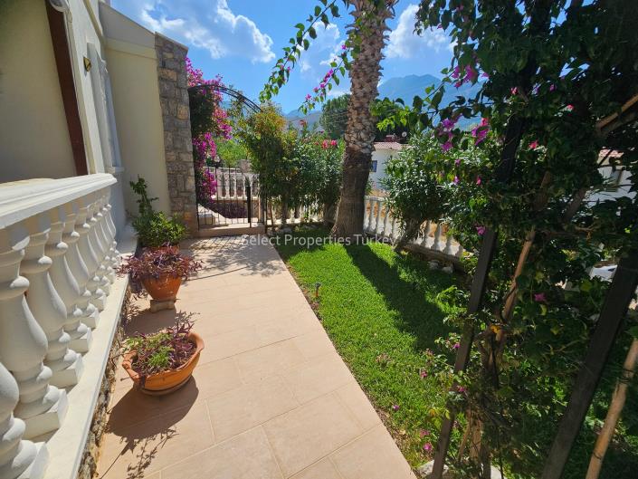 Image No.11-2 Bed Villa / Detached for sale