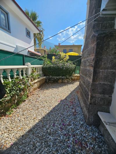 Image No.12-2 Bed Villa / Detached for sale