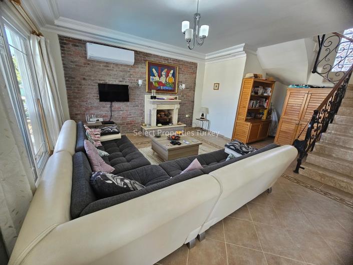 Image No.3-2 Bed Villa / Detached for sale