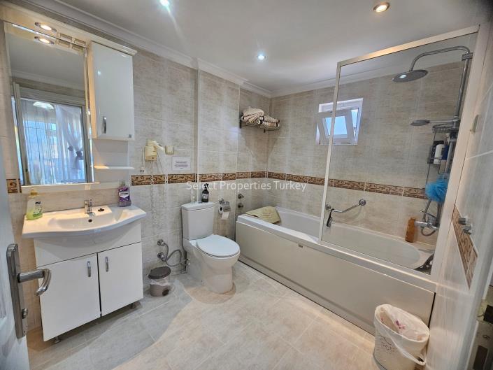 Image No.32-2 Bed Villa / Detached for sale