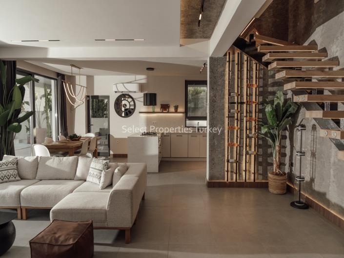 Image No.13-5 Bed Villa / Detached for sale