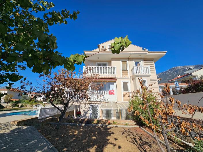 Image No.16-2 Bed Apartment for sale