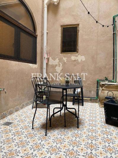 Image No.6-3 Bed Townhouse for sale