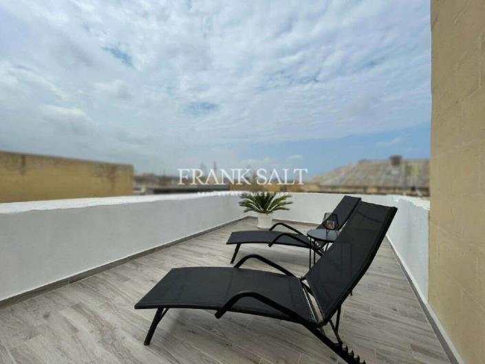 Image No.2-3 Bed Townhouse for sale