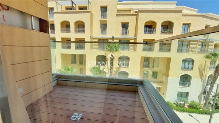 Image No.11-Appartement de 3 chambres à vendre à Portomaso