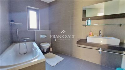 fa506108-4de4-498f-9c5f-29bb93b8e811