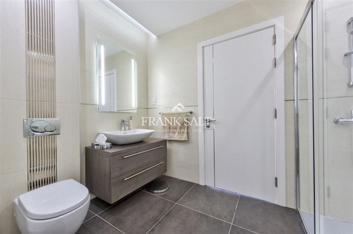 Image No.10-2 Bed Apartment for sale