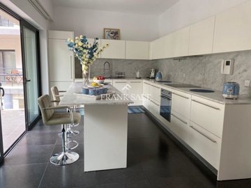 1 - Malta, Appartement