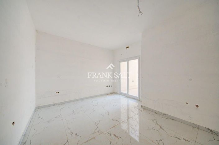 Image No.17-3 Bed Apartment for sale