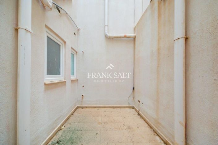 Image No.19-3 Bed Apartment for sale