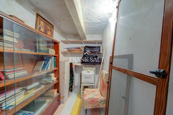 Image No.16-3 Bed Townhouse for sale